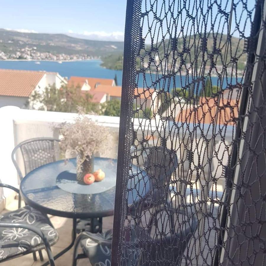 Apartmani Adriatic Rogoznica  Luaran gambar