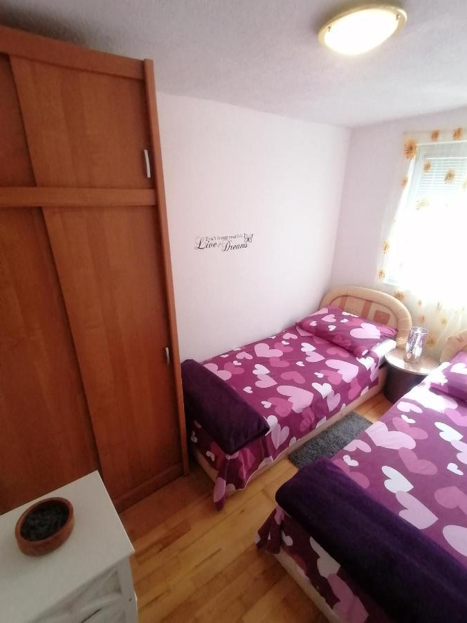 Apartmani Adriatic Rogoznica  Luaran gambar