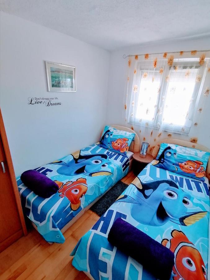 Apartmani Adriatic Rogoznica  Luaran gambar