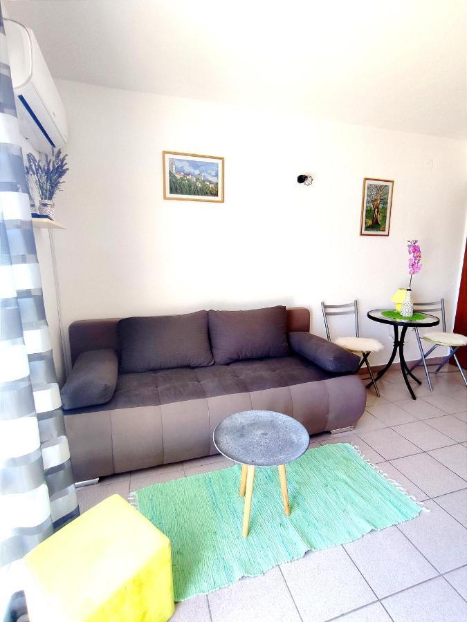 Apartmani Adriatic Rogoznica  Luaran gambar