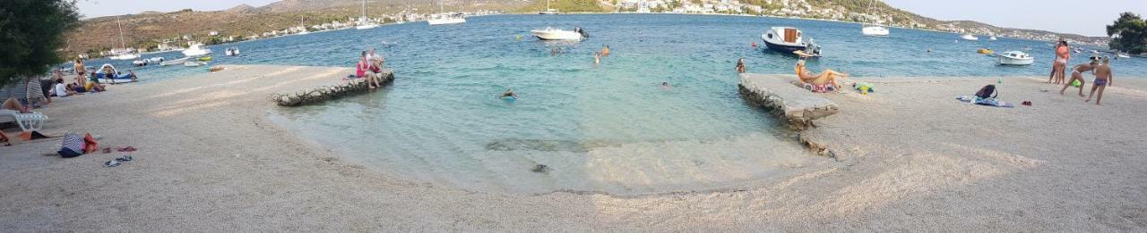 Apartmani Adriatic Rogoznica  Luaran gambar